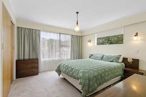 Photo of property in 32 De Menech Grove, Avalon, Lower Hutt, 5011