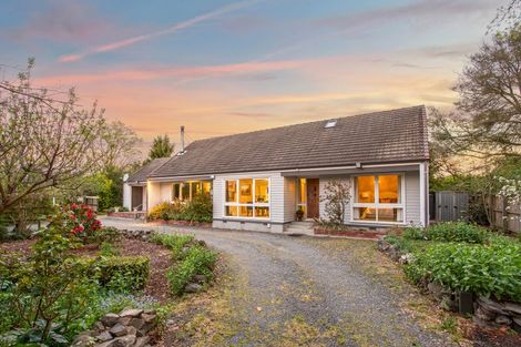 Photo of property in 30 Bryndwr Road, Fendalton, Christchurch, 8052