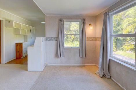 Photo of property in 32 Yorke Road, Haruru, 0204