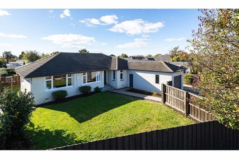 Photo of property in 106 Harris Crescent, Papanui, Christchurch, 8053