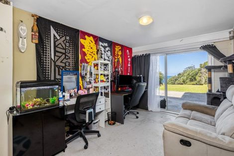 Photo of property in 121 Pacific Parade, Army Bay, Whangaparaoa, 0930