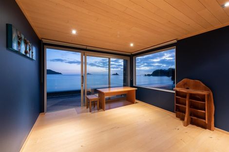 Photo of property in 9a Te Kapua Street, Oakura, Hikurangi, 0184