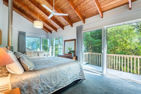 Photo of property in 8 Hebe Place, Birkenhead, Auckland, 0626