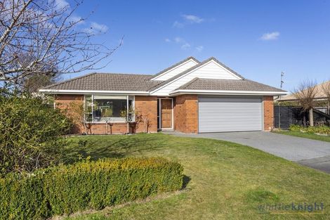 Photo of property in 8 Innisfree Place, Northwood, Christchurch, 8051