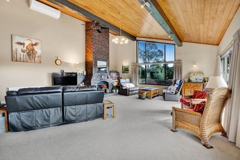 Photo of property in 97 Manutahi Road, Tarurutangi, New Plymouth, 4372