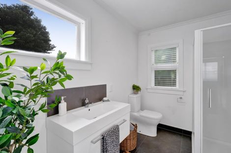 Photo of property in 131 Lemon Street, New Plymouth, 4312