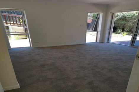 Photo of property in 16 Para Close, Fairview Heights, Auckland, 0632
