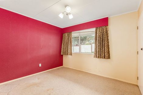 Photo of property in 36 Apple Terrace, Ranui, Porirua, 5024