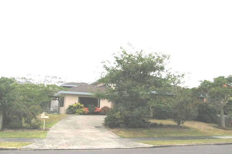 Photo of property in 2/8 Mandica Place, Sunnynook, Auckland, 0632