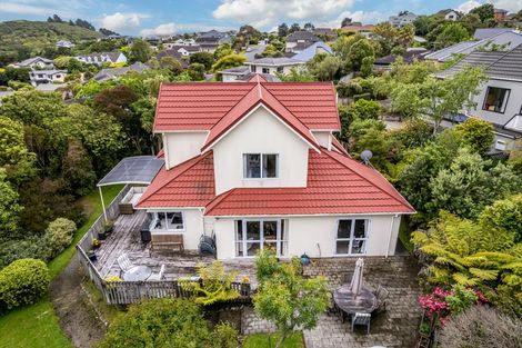 Photo of property in 21 Saunders Close, Whitby, Porirua, 5024