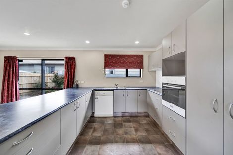 Photo of property in 6b Vogel Street, Hawera, 4610