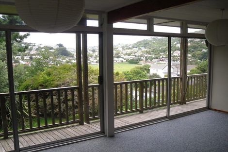 Photo of property in 70 Makara Road, Karori, Wellington, 6012