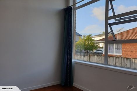 Photo of property in 2/14a Puriri Street, Takapuna, Auckland, 0622