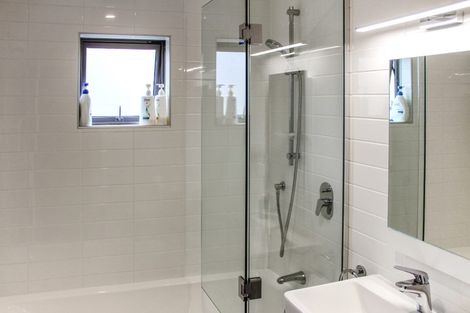 Photo of property in 2/155 Peterborough Street, Christchurch Central, Christchurch, 8013