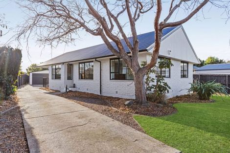 Photo of property in 24 Heathglen Avenue, Parklands, Christchurch, 8083