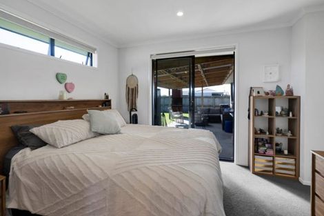 Photo of property in 15 Customhouse Street, Bell Block, New Plymouth, 4312