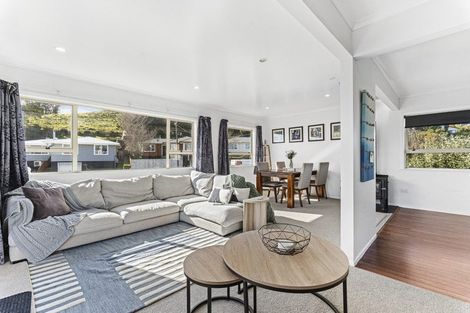 Photo of property in 6 Clearmont Crescent, Blagdon, New Plymouth, 4310