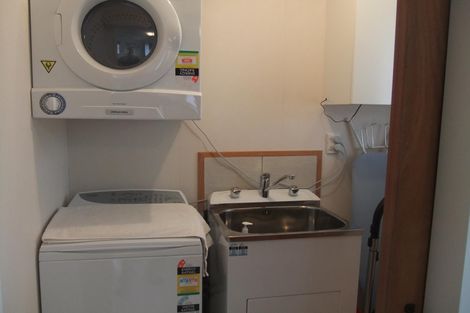 Photo of property in 60a Moore Street, Leamington, Cambridge, 3432