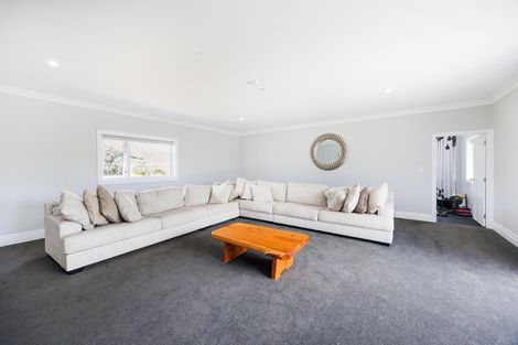 Photo of property in 52 Highland View Drive, Tokomaru, Palmerston North, 4474