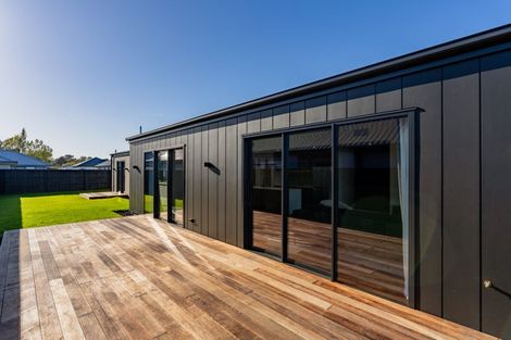 Photo of property in 8 Homestead Drive, Rangiora, 7400