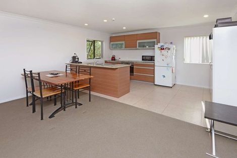Photo of property in 10/46 Carlos Drive, Flat Bush, Auckland, 2016