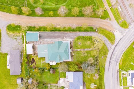 Photo of property in 16 Tamumu Road, Waipawa, 4210