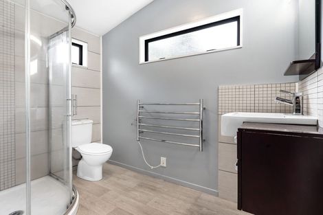 Photo of property in 9 Ginders Drive, Massey, Auckland, 0614