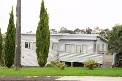 Photo of property in 79b Cockle Bay Road, Cockle Bay, Auckland, 2014