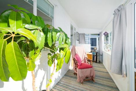 Photo of property in 2/132 Esplanade, Kaikoura, 7300