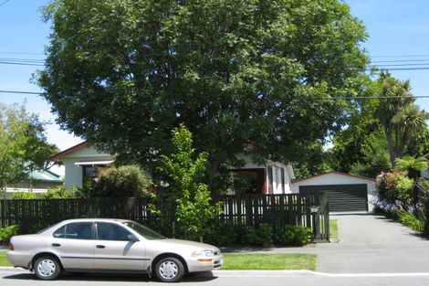 Photo of property in 11 Cleveland Street, Edgeware, Christchurch, 8013
