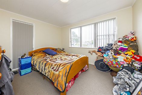 Photo of property in 136 Chichester Drive, Rosehill, Papakura, 2113