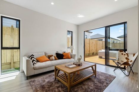 Photo of property in 11 Exmoor Road, Karaka, Papakura, 2113