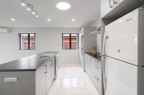 Photo of property in 520 Mairehau Road, Parklands, Christchurch, 8083