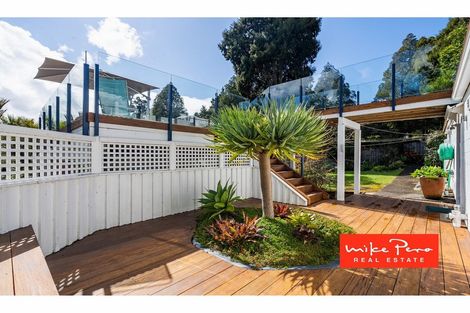 Photo of property in 258 Shaw Road, Titirangi, Auckland, 0604