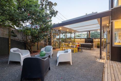 Photo of property in 26 Severn Street, Island Bay, Wellington, 6023