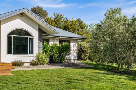Photo of property in 30 Waipuka Road, Waimarama, Havelock North, 4294