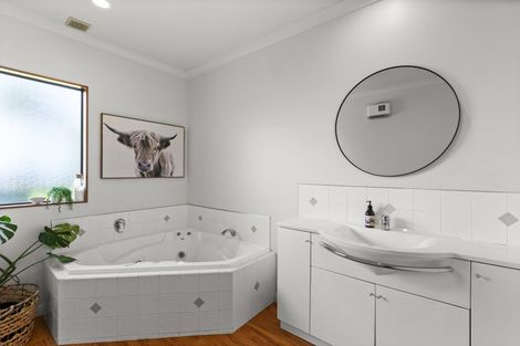 Photo of property in 64 Franklin Road, Bay View, Napier, 4104