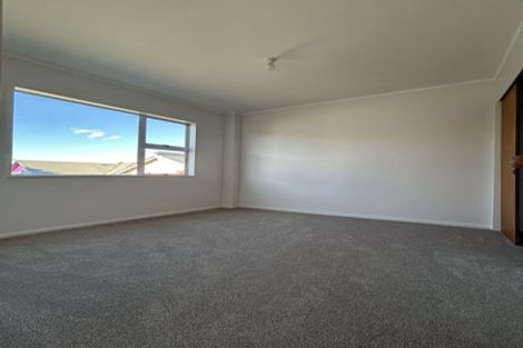 Photo of property in 3/15 Apu Crescent, Lyall Bay, Wellington, 6022