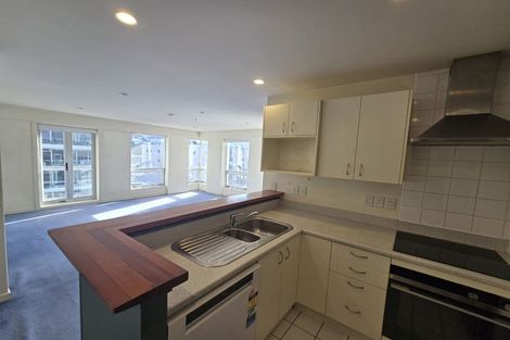Photo of property in Terrace Heights Apartments, 9b/163 The Terrace, Wellington Central, Wellington, 6011