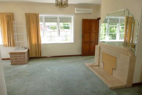 Photo of property in 2 Kawaka Street, Riccarton, Christchurch, 8041