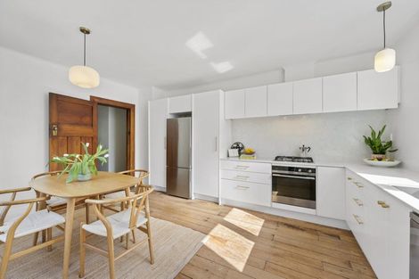 Photo of property in 171 Derwent Street, Island Bay, Wellington, 6023