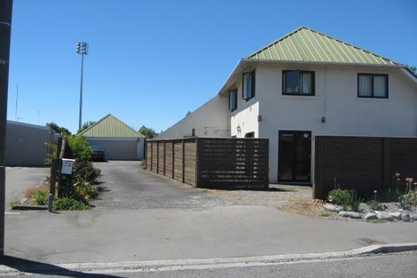 Photo of property in 2/72 Trafalgar Street, St Albans, Christchurch, 8014