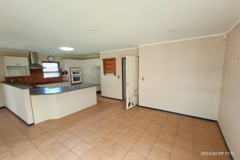 Photo of property in 6 Bass Street, West Harbour, Auckland, 0618
