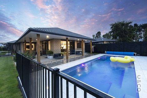 Photo of property in 42 Pohutukawa Parade, Riverhead, 0820