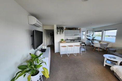 Photo of property in 306 Ocean Road, Whangamata, 3620