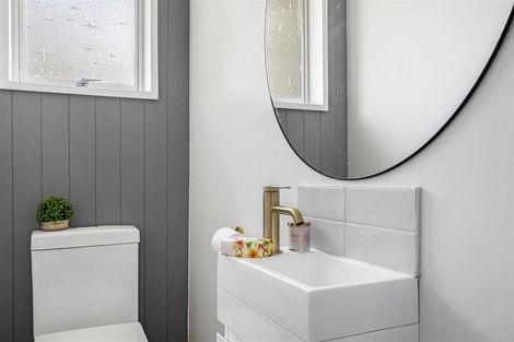 Photo of property in 2/40b Saint Martins Road, Saint Martins, Christchurch, 8022