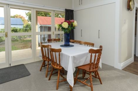 Photo of property in 15 Saint Marys Road, Waipukurau, 4200