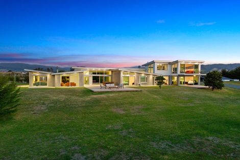 Photo of property in 78 Sims Road, Te Horo Beach, Otaki, 5581