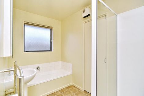 Photo of property in 8 Rubicon Place, Hei Hei, Christchurch, 8042