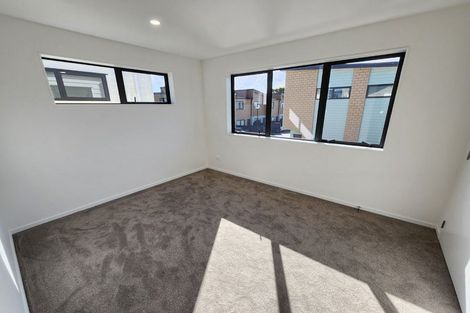 Photo of property in 4/25 Manse Road, Pahurehure, Papakura, 2113